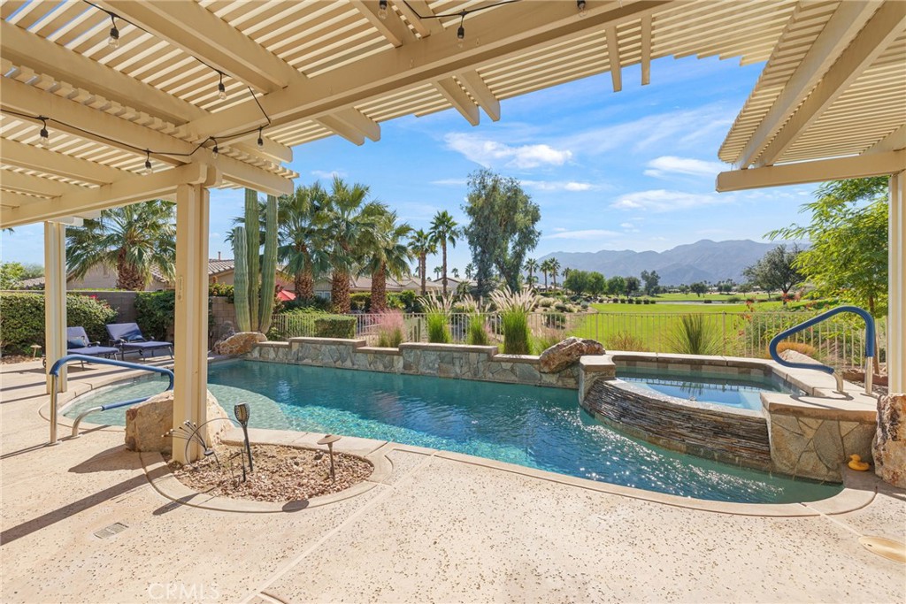 81687 Desert Willow Property Photo 2