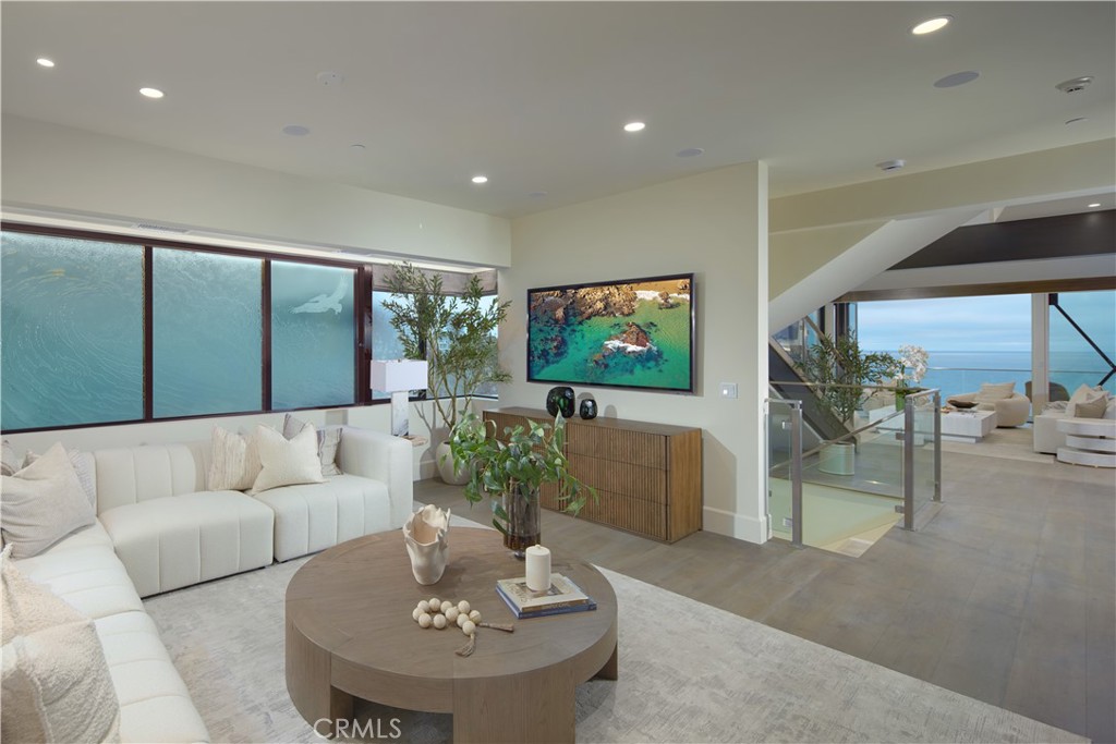 33 Bay Drive Property Photo 14
