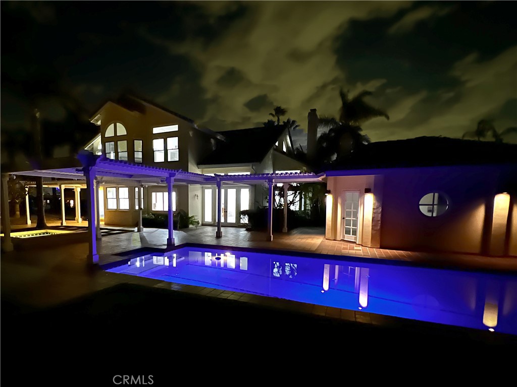 19 Harbor Pointe Property Photo 2
