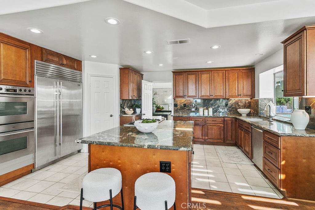 19 Harbor Pointe Property Photo 22