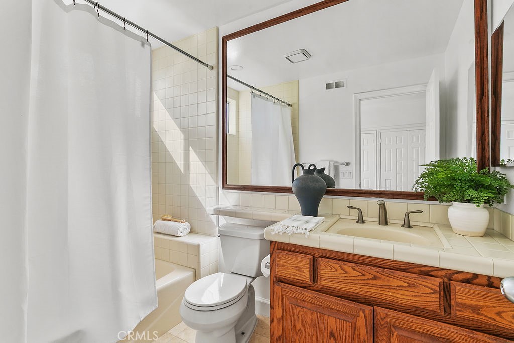 19 Harbor Pointe Property Photo 27
