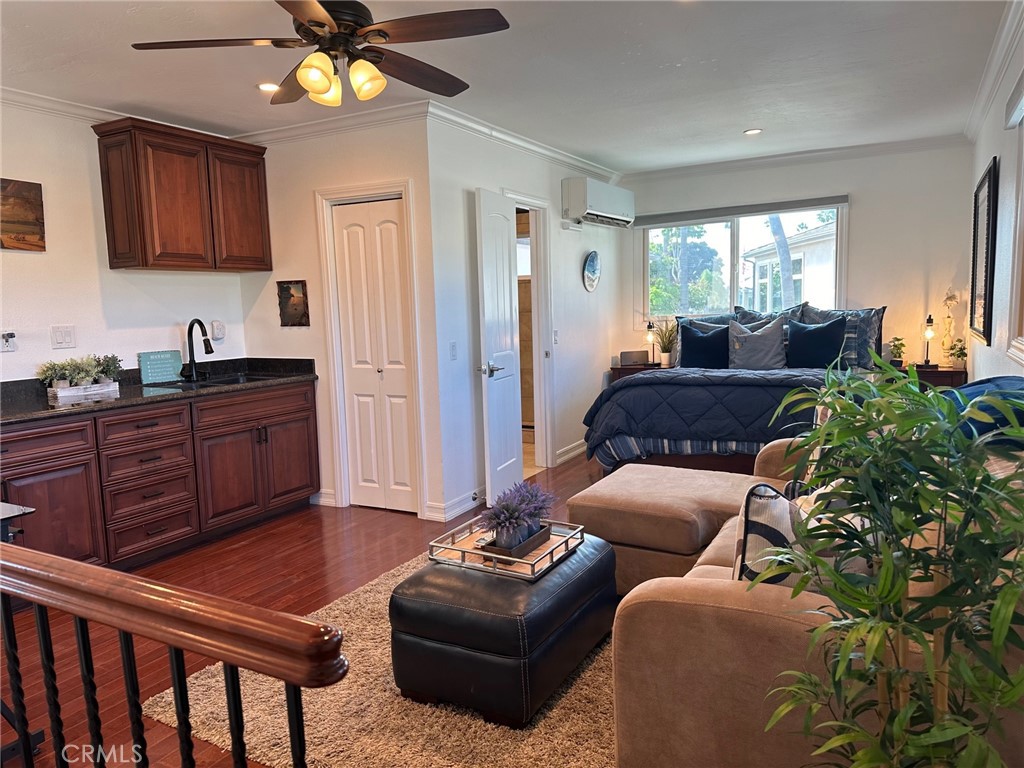 7 Balboa Coves Property Photo 11