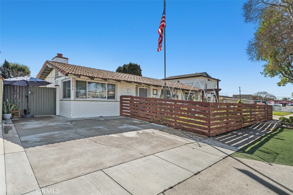20292 Riverside Property Photo 5