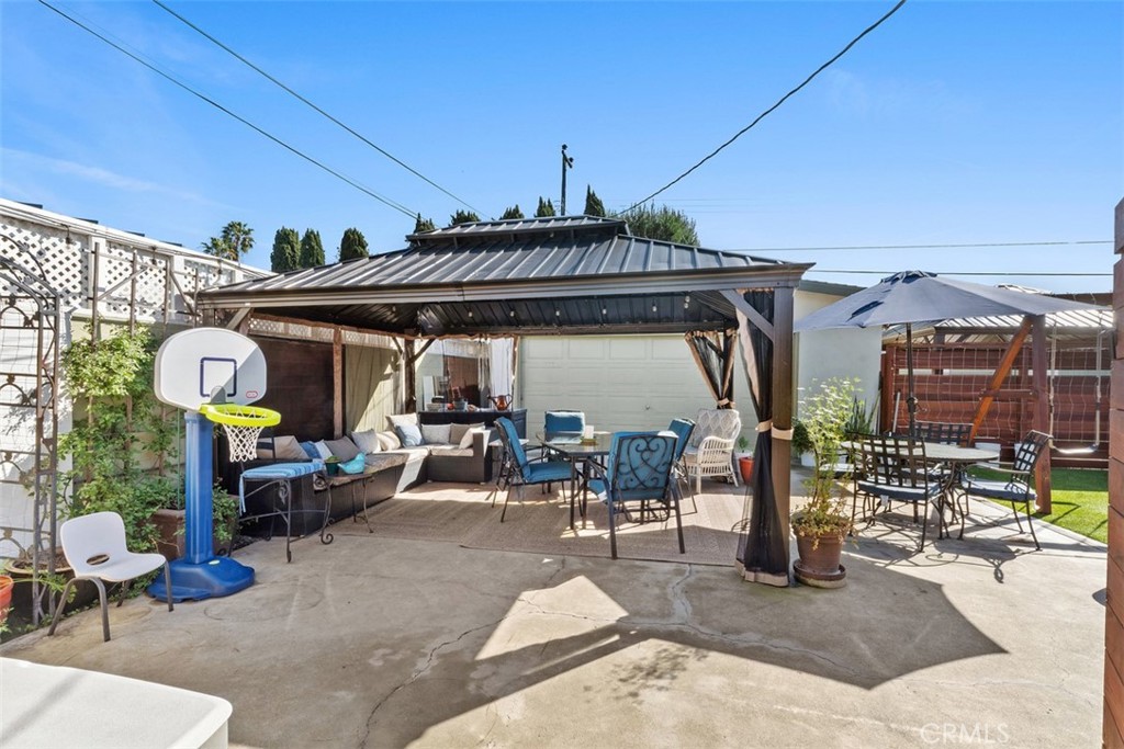 20292 Riverside Property Photo 32