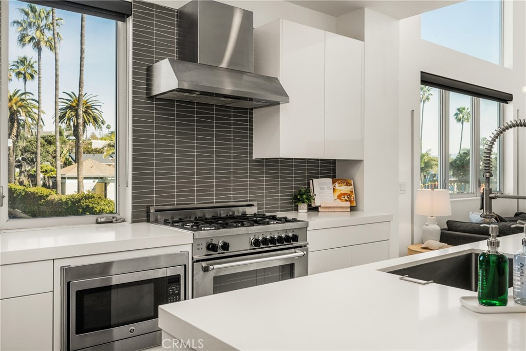 4405 Channel Place Property Photo 18