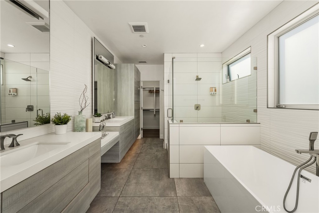 4405 Channel Place Property Photo 33