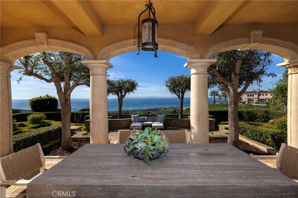 2 Channel Vista Property Photo 8