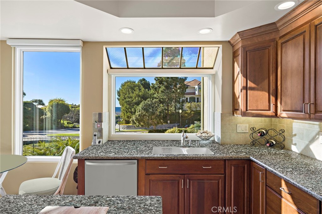 25 Lucerne Street Property Photo 9