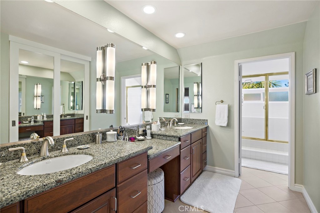 25 Lucerne Street Property Photo 22
