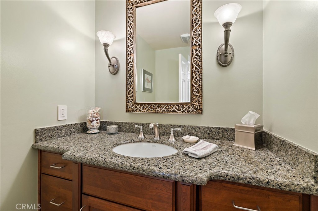 25 Lucerne Street Property Photo 33