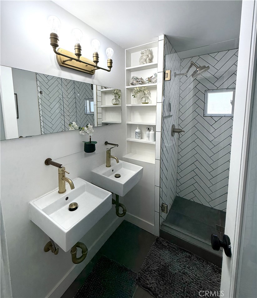 202 Tremont Property Photo 16