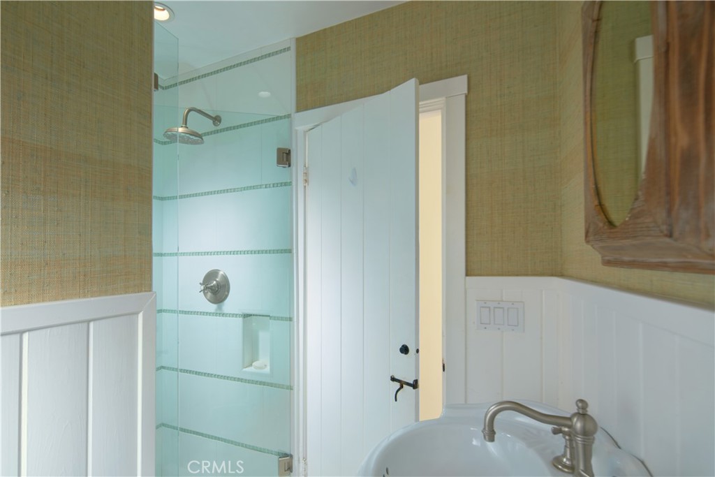 2235 Pacific Drive Property Photo 20