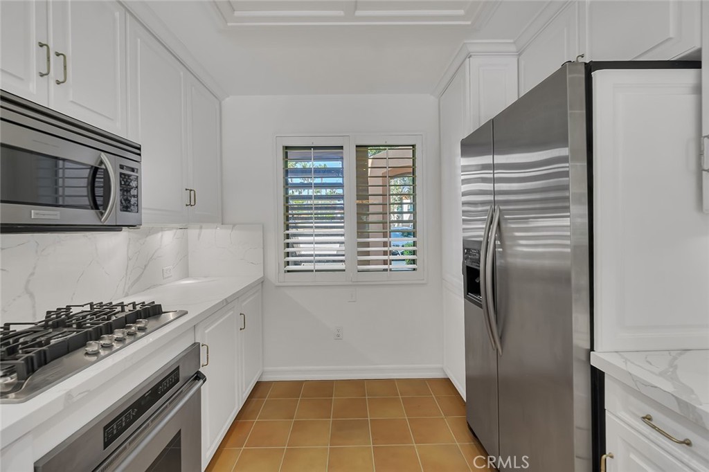 172 Villa Point Drive Property Photo 2