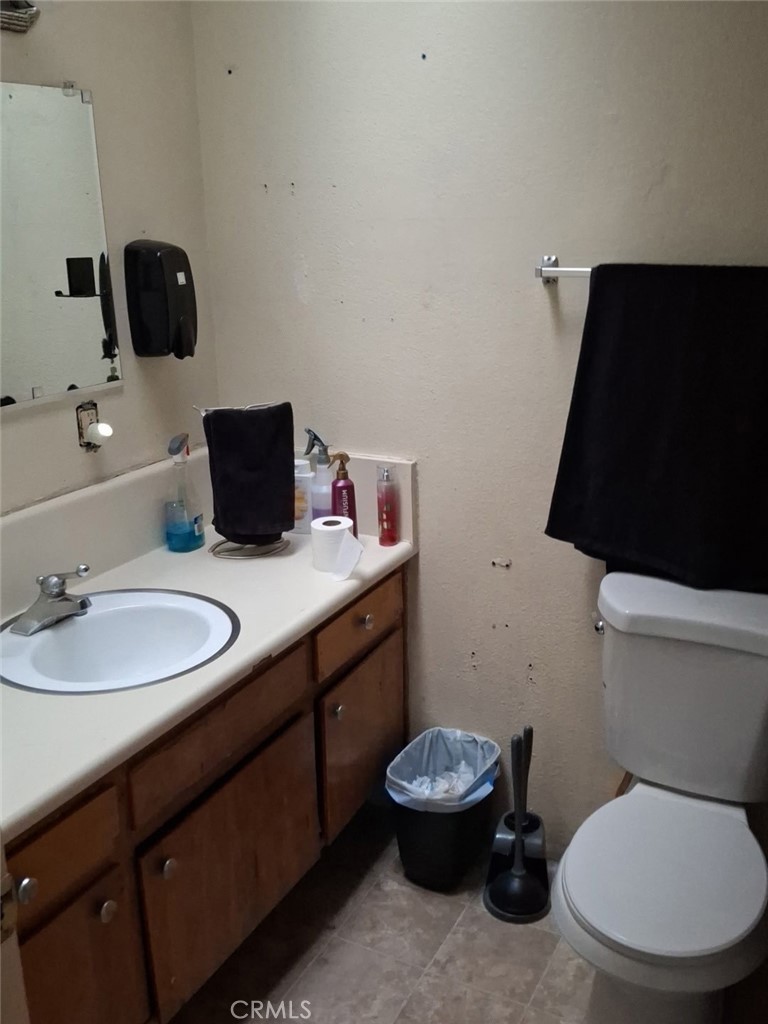 15847 Fresno Property Photo 9