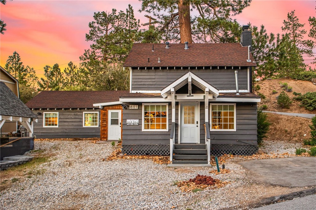801 Cameron Property Photo 3