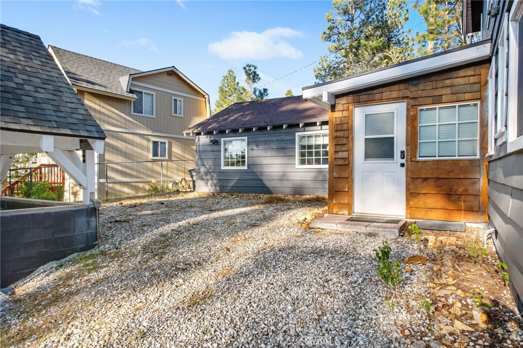 801 Cameron Property Photo 25