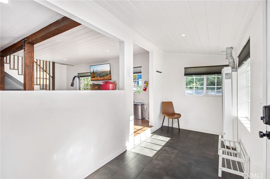 801 Cameron Property Photo 30