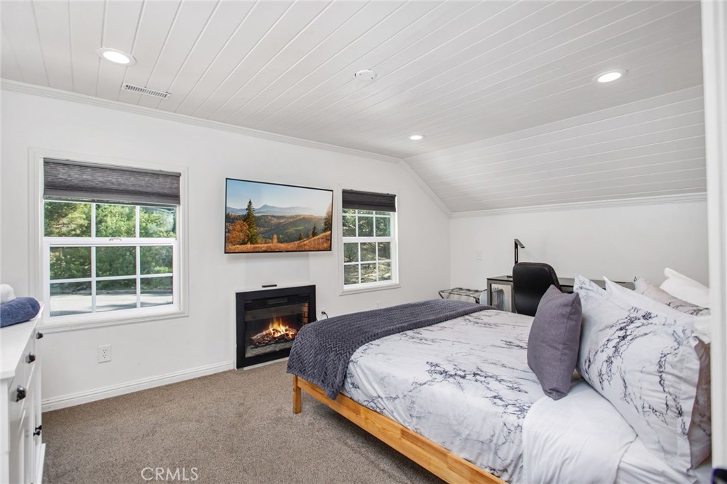 801 Cameron Property Photo 40