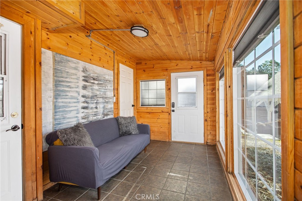 801 Cameron Property Photo 53