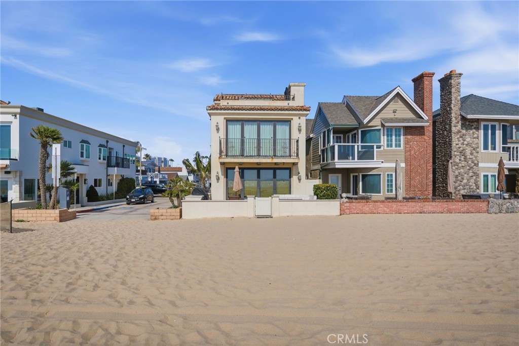 3715 Seashore Drive Property Photo 3