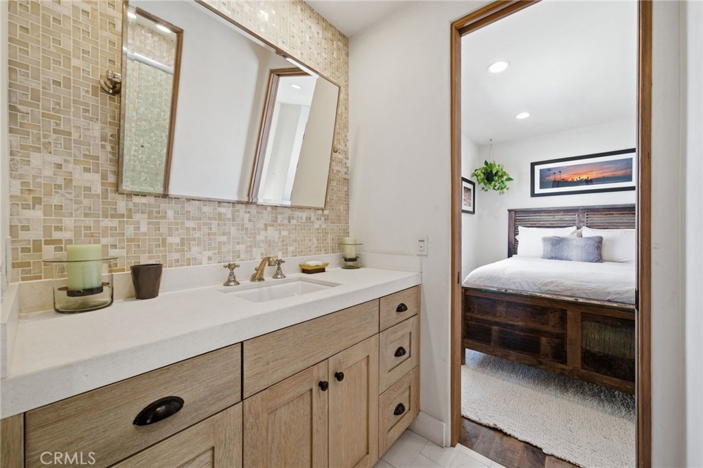 3715 Seashore Drive Property Photo 18