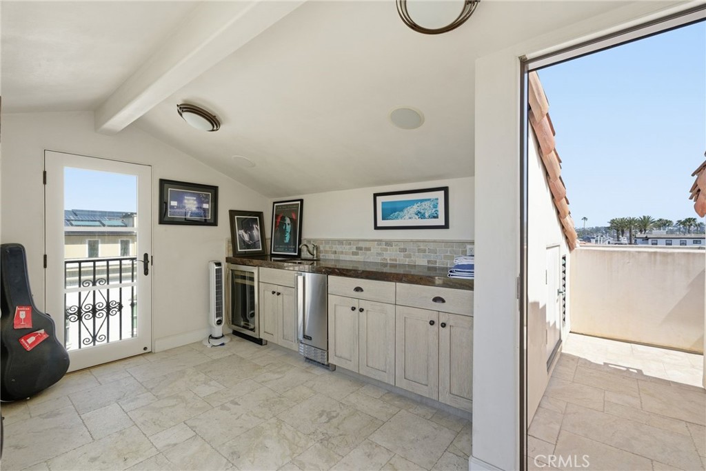3715 Seashore Drive Property Photo 25
