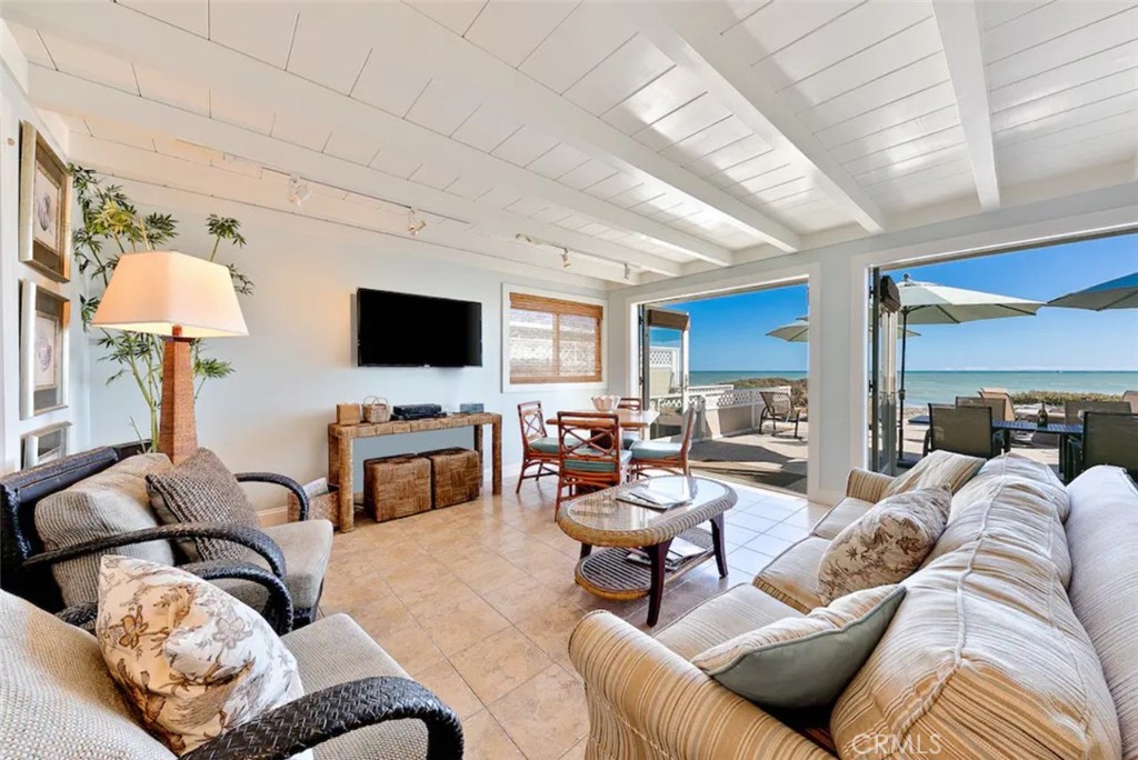 35087 Beach Road Property Photo 9