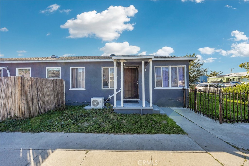 3218 Euclid Property Photo 5