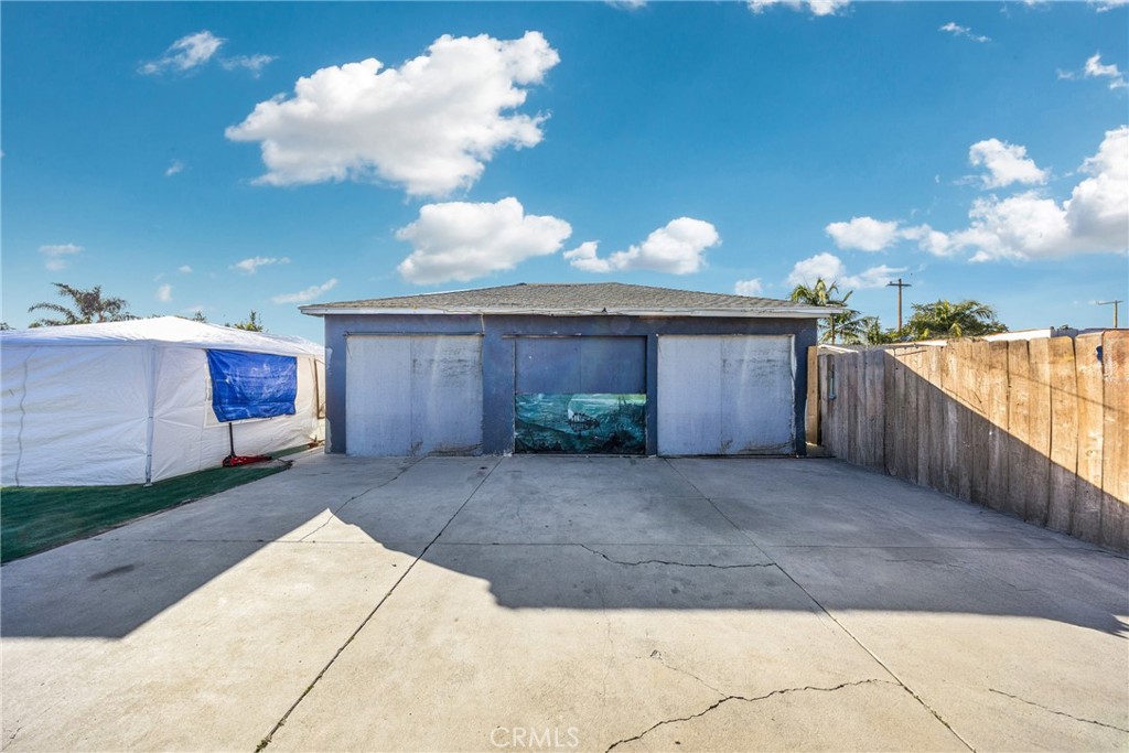 3218 Euclid Property Photo 30