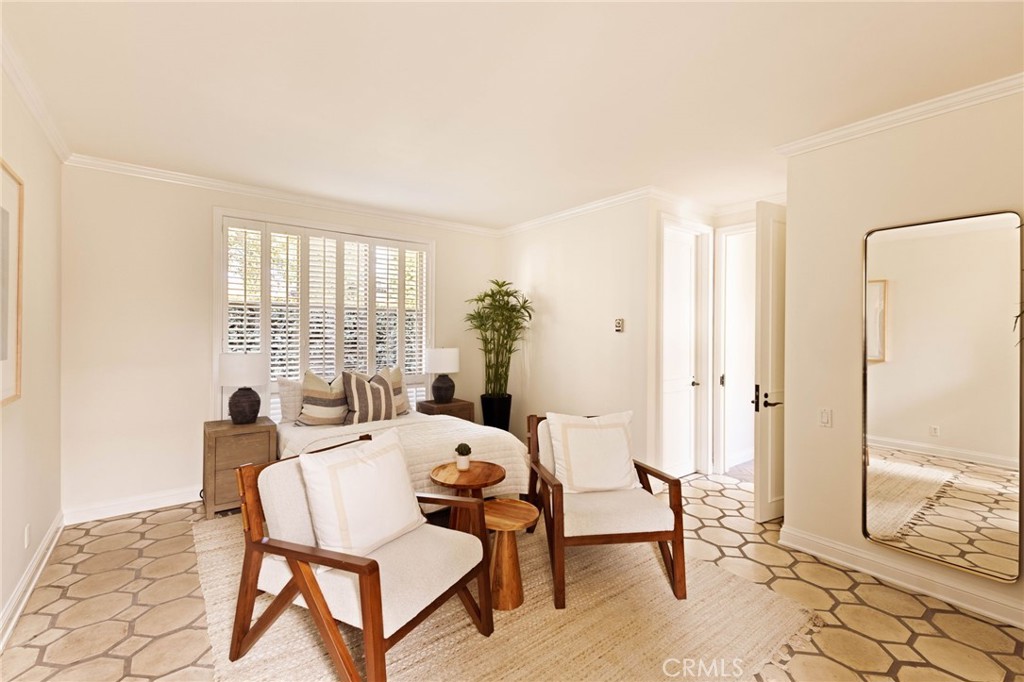 2116 E Balboa Boulevard Property Photo 32