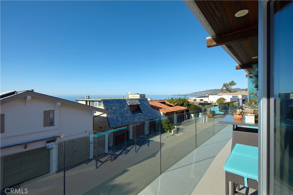 2680 Victoria Drive Property Photo 11