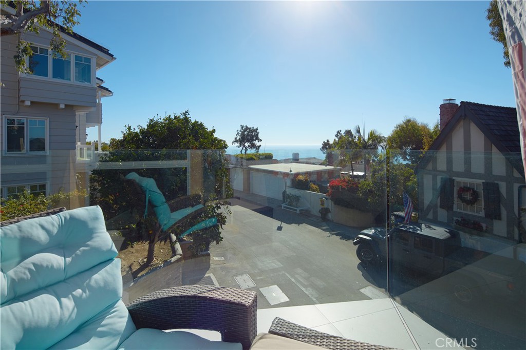 2680 Victoria Drive Property Photo 16