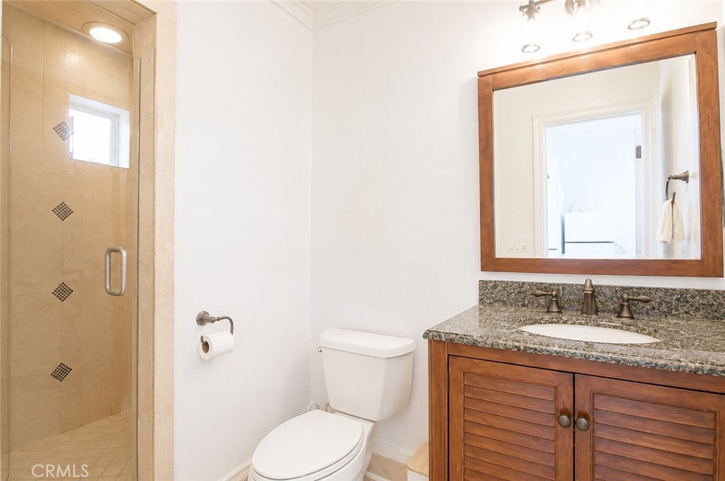 501 Aliso Ave. Property Photo 9