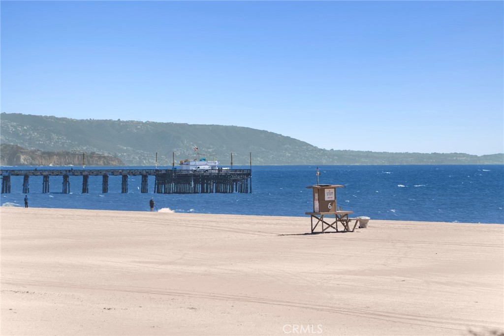 800 W Oceanfront Property Photo 19