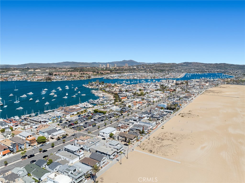 800 W Oceanfront Property Photo 32