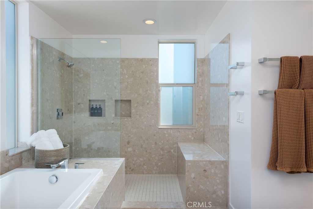 1126 Lucent Court Property Photo 27