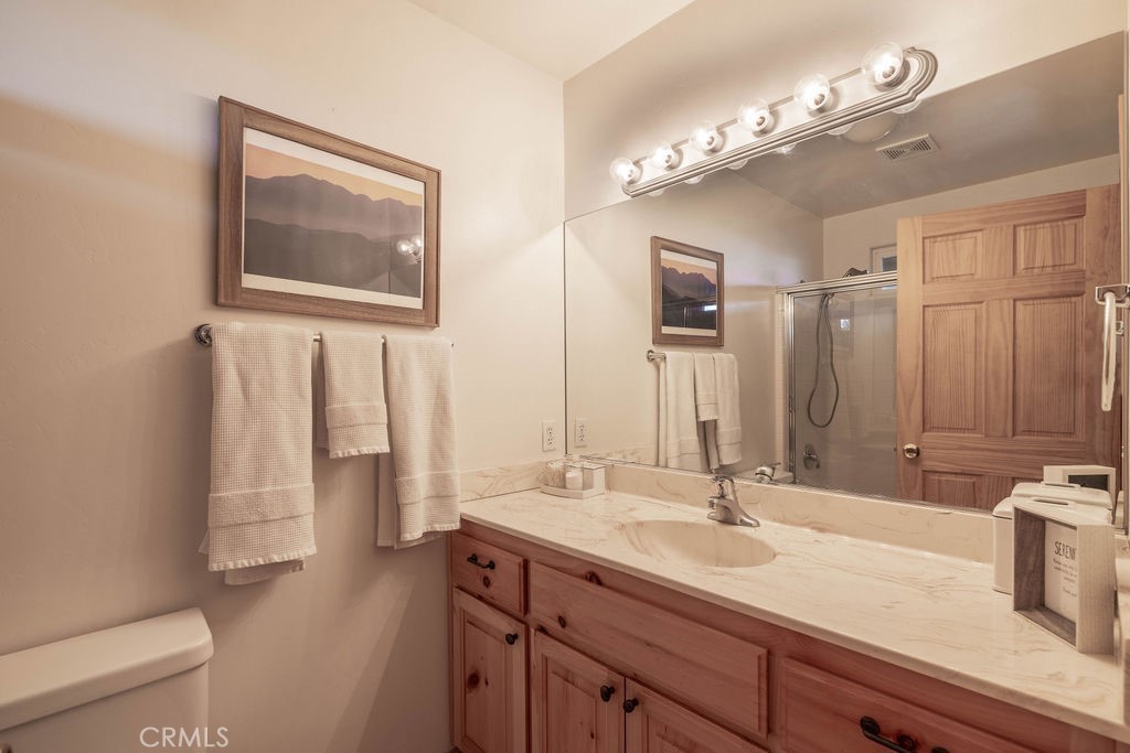 712 Villa Grove Property Photo 15