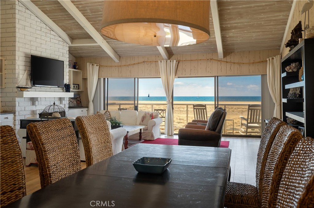 1303 E Balboa Boulevard Property Photo 7