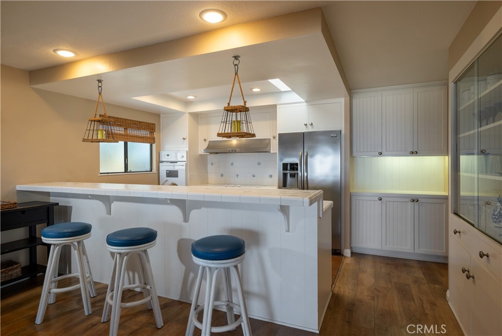 1303 E Balboa Boulevard Property Photo 8