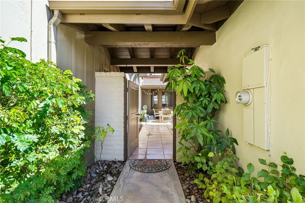 72 Old Ranch Property Photo 4