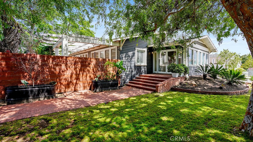 2197 Santa Ana Avenue Property Photo 1