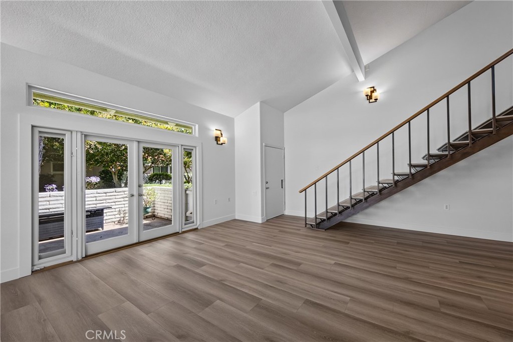 824 Via Alhambra D Property Photo 3