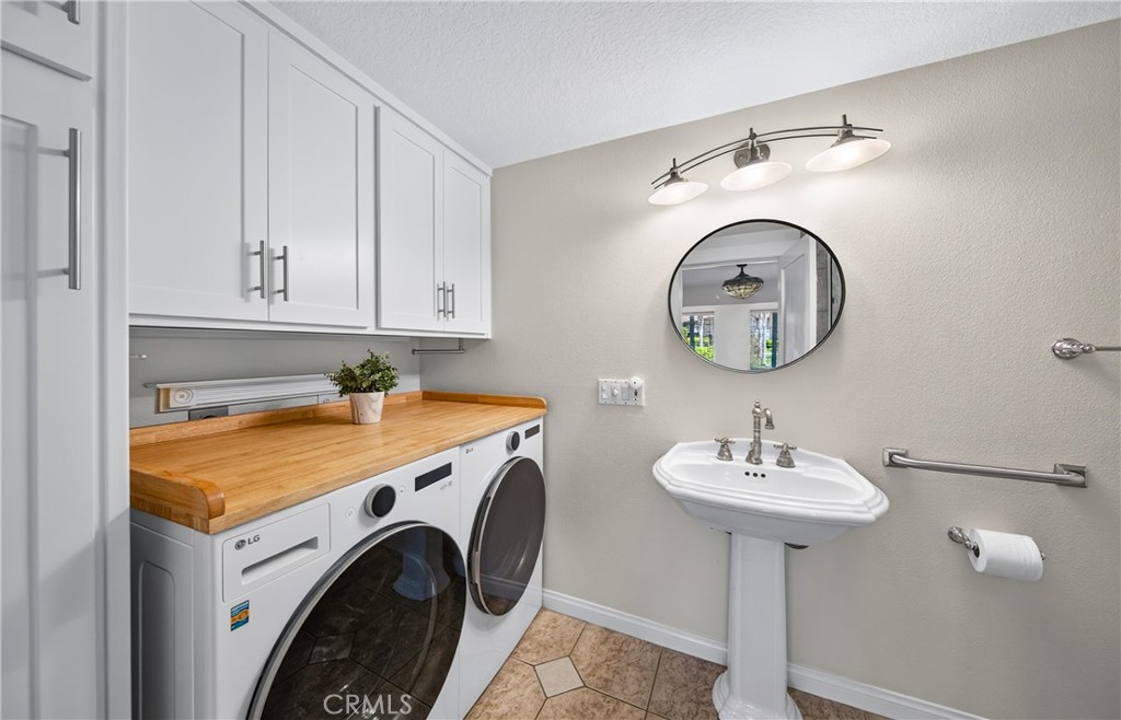 824 Via Alhambra D Property Photo 19