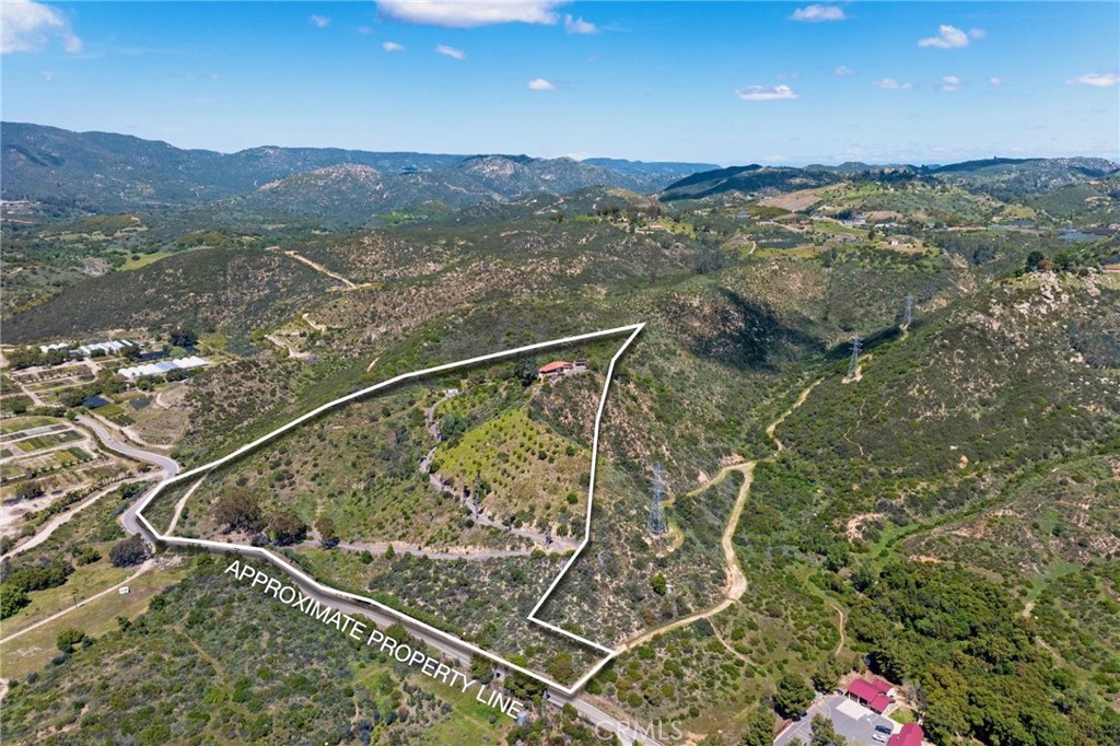 39435 De Luz Rd Property Photo 11