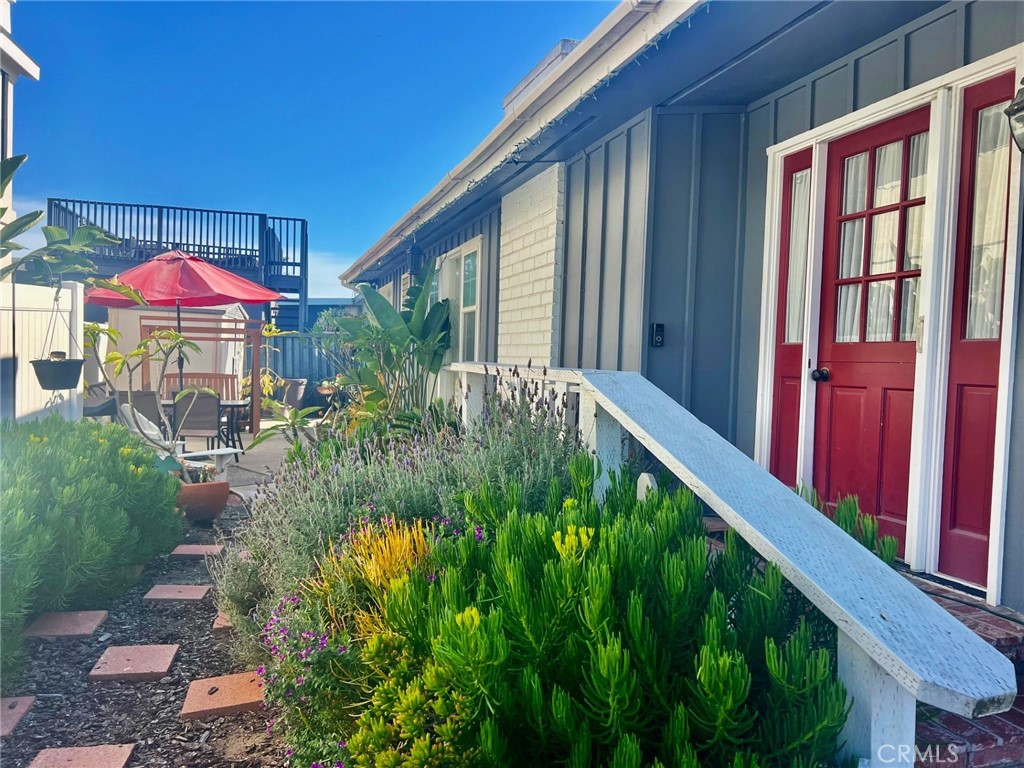 69 Saratoga Property Photo 1