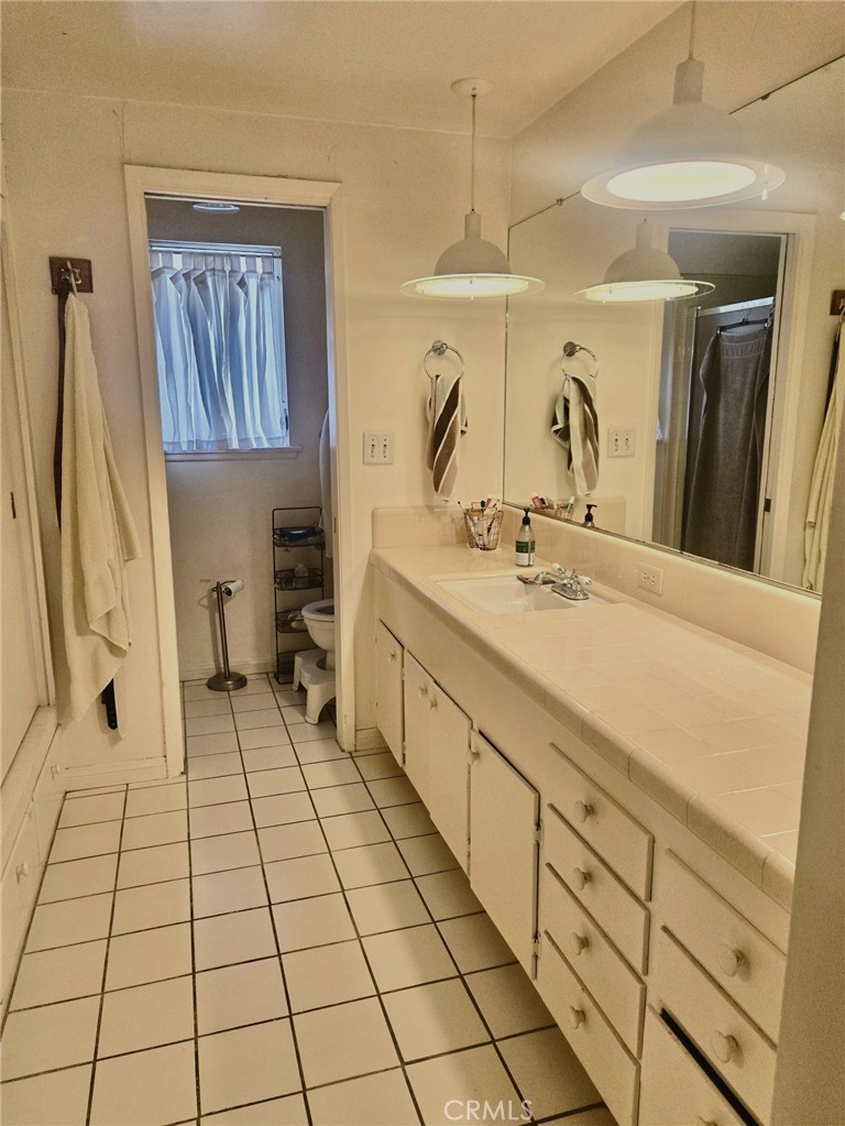 69 Saratoga Property Photo 15