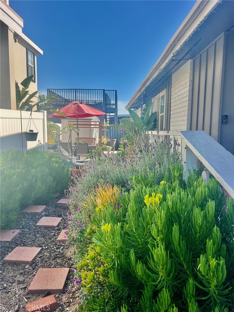 69 Saratoga Property Photo 18