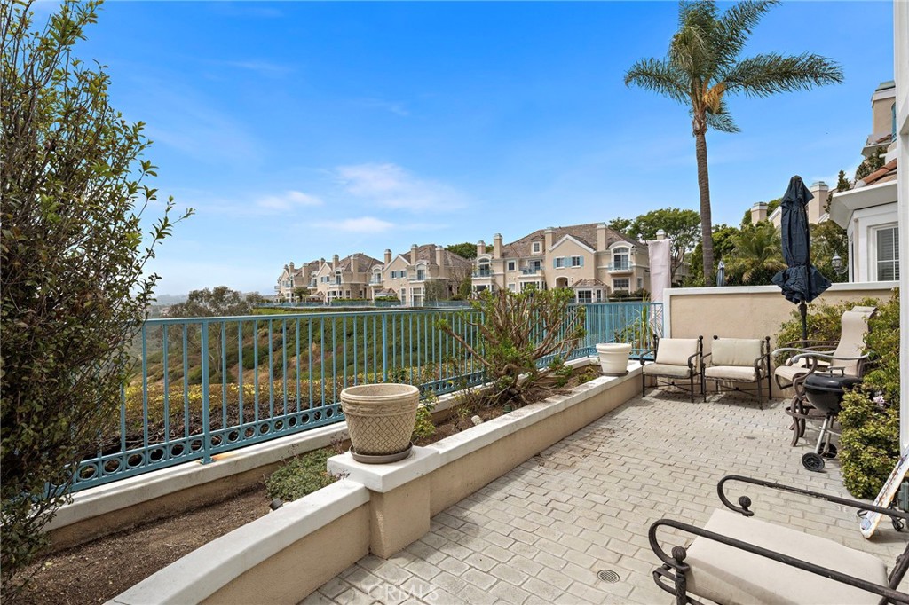44 Chandon Property Photo 35