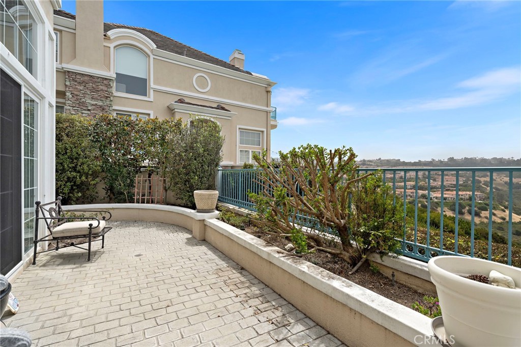 44 Chandon Property Photo 36