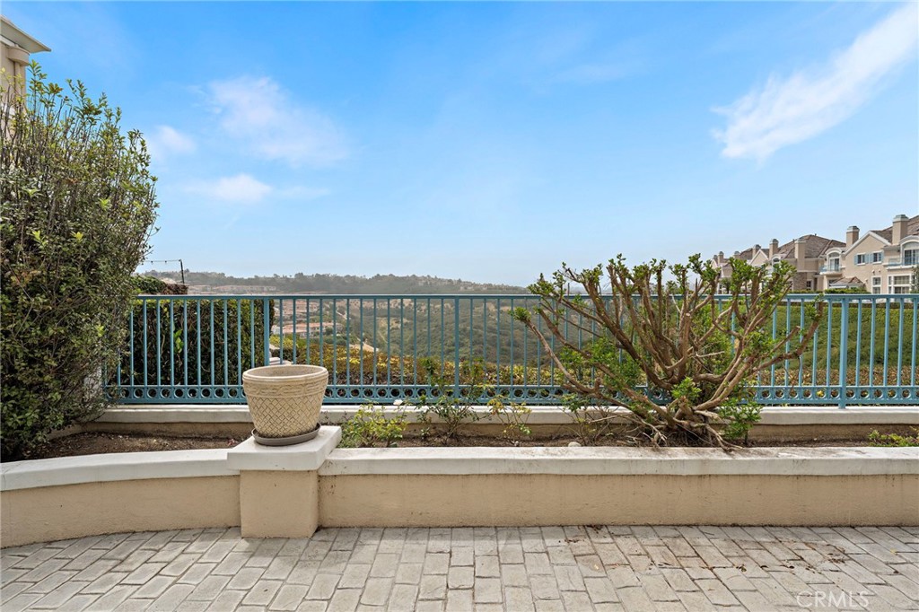 44 Chandon Property Photo 37